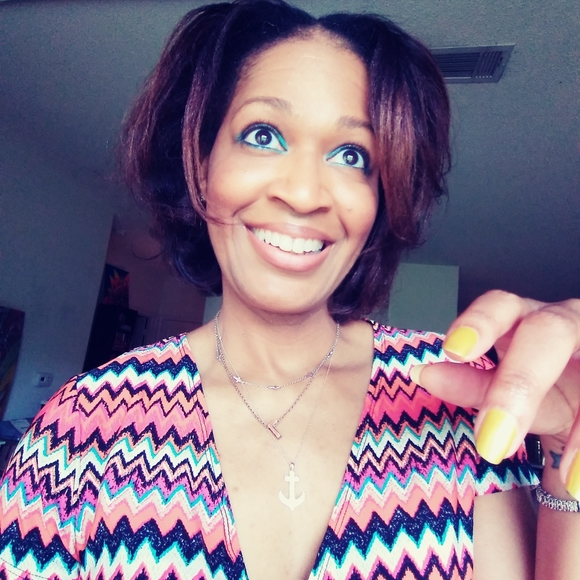 Meet your Posher, Lesslie😍💋 - Picture 5 of 6